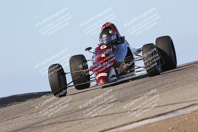 media/Oct-26-2025-CalClub SCCA (Sun) [[8ce1e69566]]/Group 6/Grapevine/